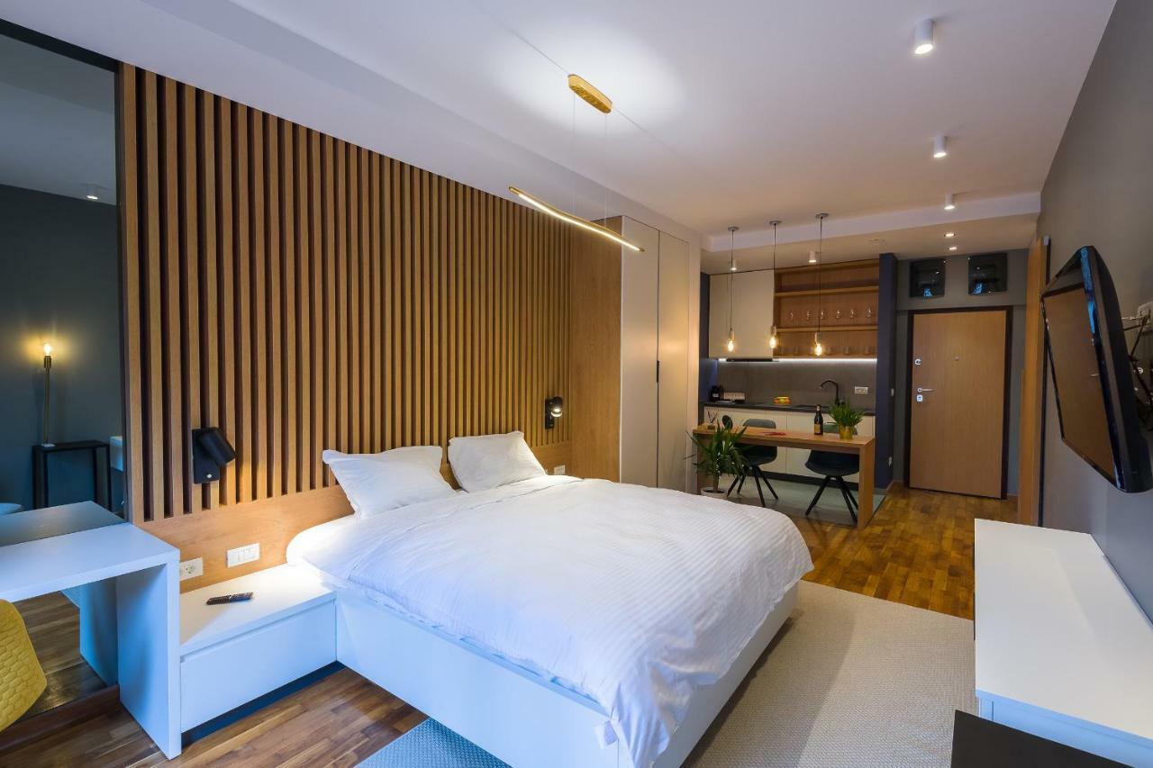 Urban Oasis Apartments With Parking Бухарест Екстер'єр фото